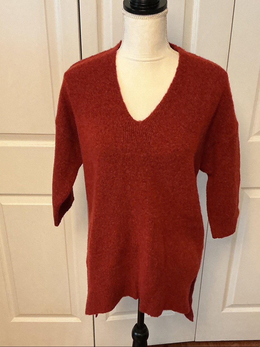 Magaschoni V-Neck Sweater in Rust